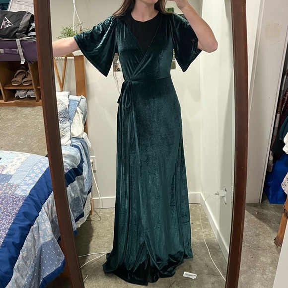 Baltic Born Dresses & Skirts - Baltic Born Deep Green Velvet Maxi Dress